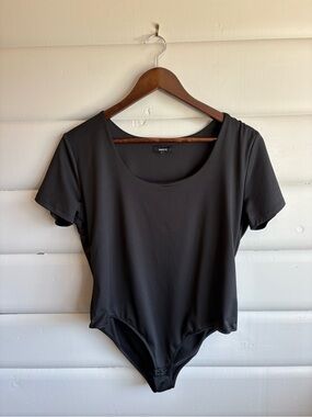 Mexx Black Short Sleeve Stretch Bodysuit | XL Quiet Luxury